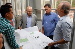 Maurão de Carvalho visita obras do Hospital de Câncer da Amazônia