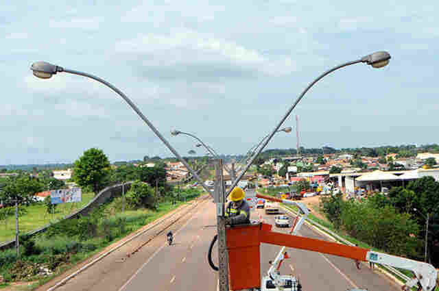 Prefeitura vai finalmente iluminar área urbana da BR-364