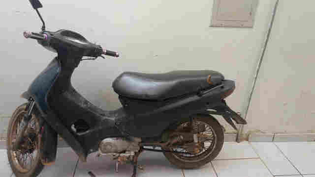 Polícia prende adolescente com moto roubada e adulterada