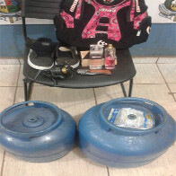 Adolescente de 14 anos é detido por furtar botijas de gás em residência