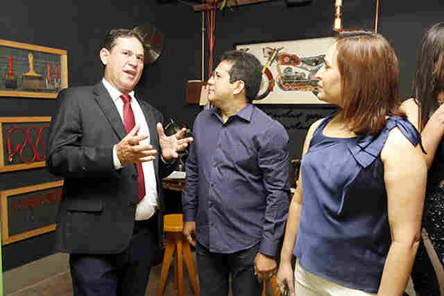 Maurão prestigia evento que reúne inovações da arquitetura na capital