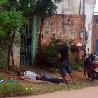 Policial militar prende ladrão que tentava roubar moto de mulher