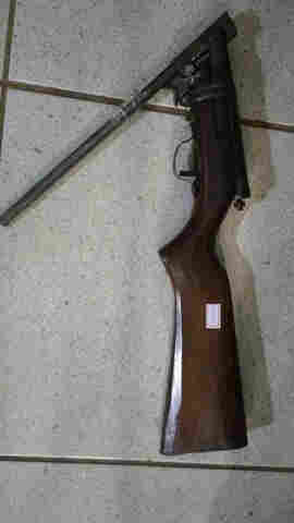 Portando arma artesanal, dupla é presa na Zona Rural da capital