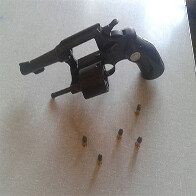 Jovem é preso com arma de fogo e 51 munições de calibre 22