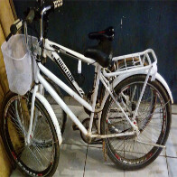 Jovens usam grampo para abrir portas de residência e furtar objetos