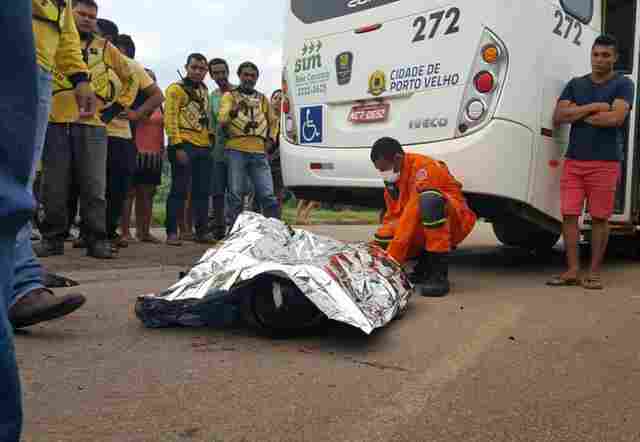 Motorista de ônibus mata motociclista na capital; fotos