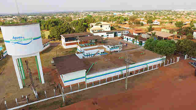 Empresa alega investimentos para justificar reajuste nas contas de água