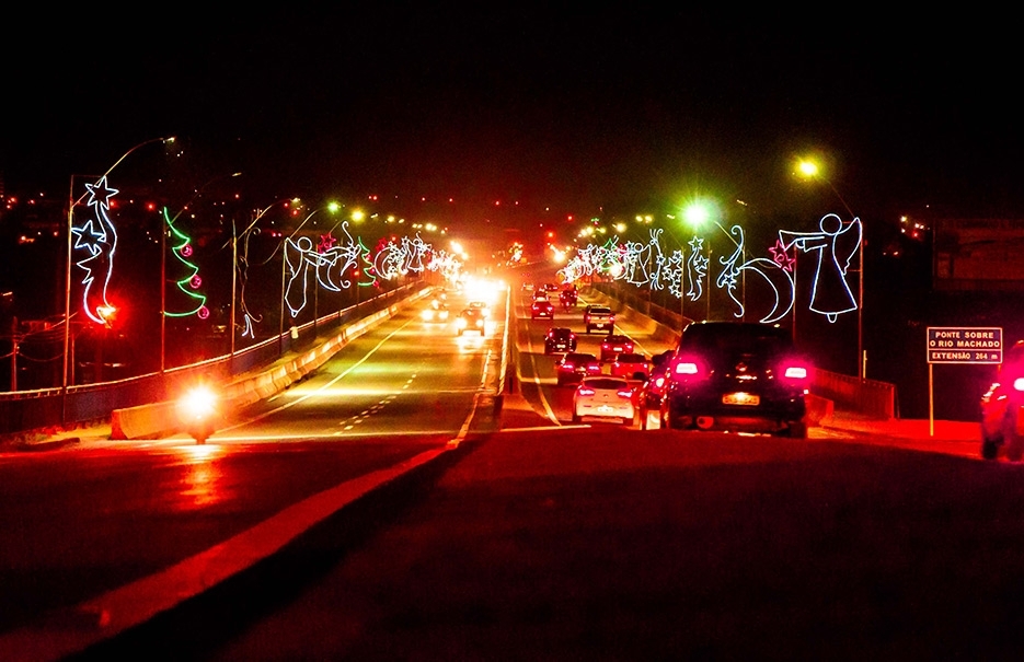 Ji-Paraná já está mais bela com iluminação natalina; Fotos
