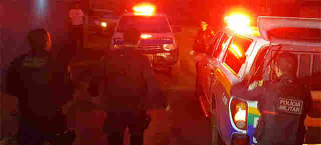 Adolescente ameaça e entra em luta corporal com a própria mãe, em Porto Velho