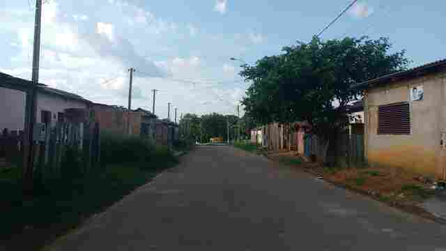 Moradores da Vila da Candelária, na capital, reclamam do abandono por parte do poder público