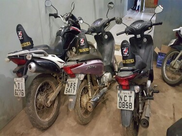 Após denúncia anônima, casal é detido com motocicletas roubadas na Zona Sul