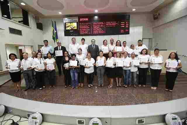 Sessão solene entrega Voto de Louvor a Escolas de Porto Velho