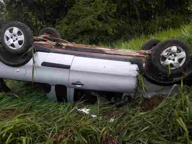 Um morre e três ficam feridos em grave acidente da BR-364