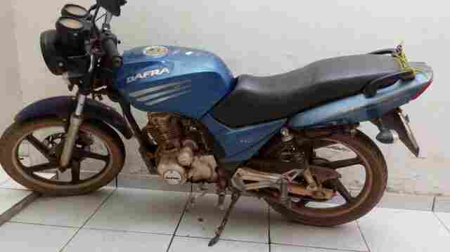 Foragido é preso com motocicleta furtada na Zona Leste da capital