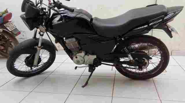 Motocicleta roubada é recuperada na Estrada de Ferro Madeira Mamoré