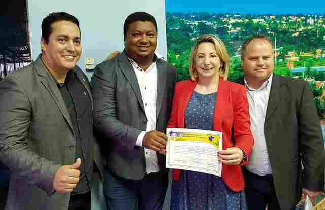 Jaqueline Cassol recebe moção de aplausos, solidariza-se com a Polícia Civil e fala sobre futuro político