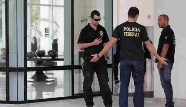 PF prende 12 vereadores de Foz do Iguaçu durante operação