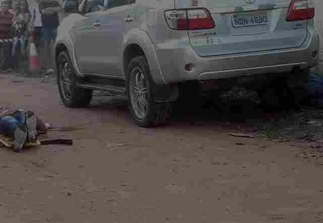 Pai e filho são executados com vários tiros