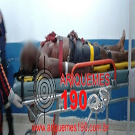 Adolescente é esfaqueado e mata padrasto com tiro para defender a mãe