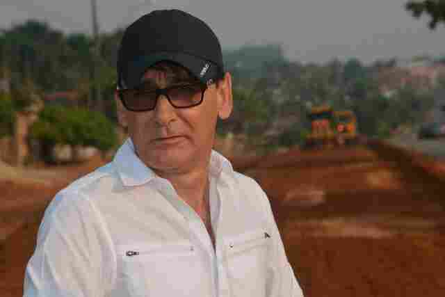 Alex Testoni pagou adiantado todos os salários e 13º dos servidores