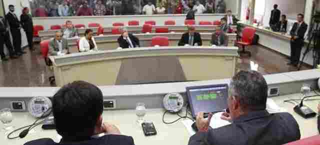 Assembleia Legislativa aprova orçamento do Estado para 2017