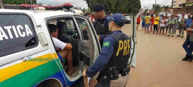 Motorista de carreta que esmagou mulher é preso; vídeo mostra local do acidente