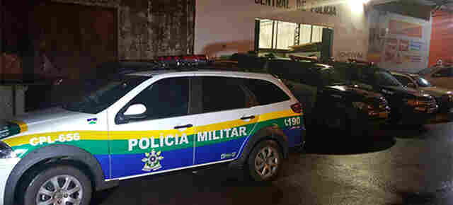 Jovens causam confusão e brigam em conveniência em Porto Velho