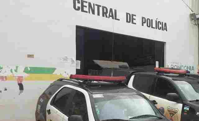 Mulher é agredida pelo irmão após se recusar a pagar aluguel de salão antes de vencer