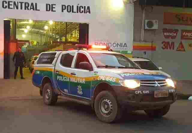 Padrasto ameaça de morte enteada com tesoura, na Zona Leste da capital