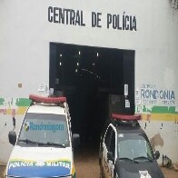 Passageiro se recusa a pagar corrida de mototáxi e vai preso após xingar policiais