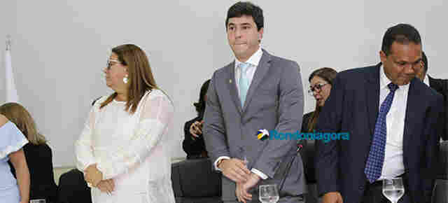 Em Porto Velho, Vereadores tomam posse e elegem Maurício Carvalho presidente