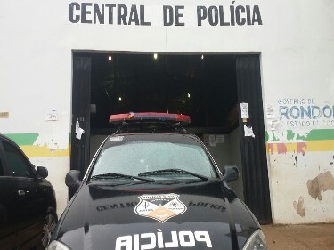 Agente penitenciário detém homem que furtava escola estadual em Porto Velho