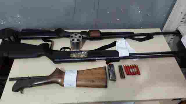 Homem ameaça três pessoas e é preso com várias armas em Porto Velho