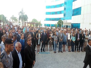 Servidores se reúnem em frente ao Palácio do Governo para lembrar aniversário de Rondônia