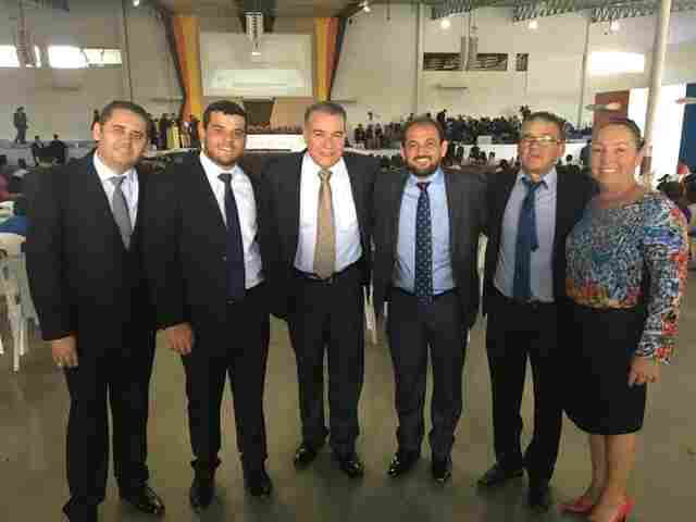 Laerte Gomes participa da posse de prefeitos e vices e reafirma apoio aos gestores