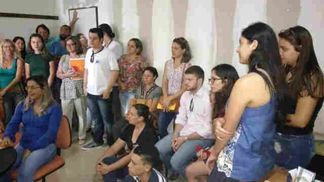 Trabalhadores exigem esclarecimentos e definições sobre implantação da escola em tempo integral