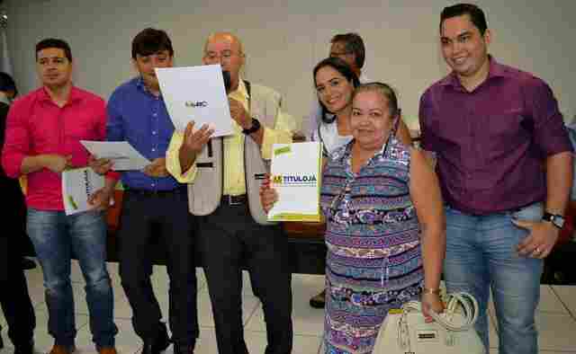 Cleiton Roque destaca apoio do Governo de Rondônia na entrega de títulos de Pimenta