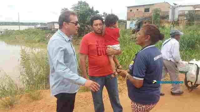 Prefeito Hildon visita área interditada próxima ao Rio Madeira