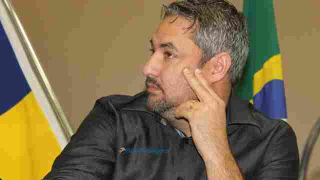 Prefeitura de Ouro Preto começa a pagar novo piso salarial para professores da rede municipal