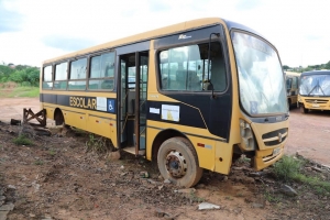 Frota de transporte escolar de Jaru em estado precário, denuncia própria prefeitura