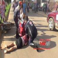 Idosa de 75 anos é atropelada por moto e sofre traumatismo craniano