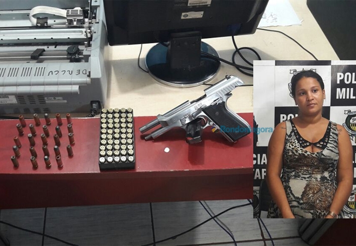 Mulher é presa na capital com pistola da PM e munição que levaria para preso em Ariquemes