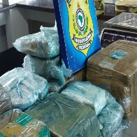 Casal é preso pela PRF com 41 quilos de cocaína; droga seria levada à São Paulo