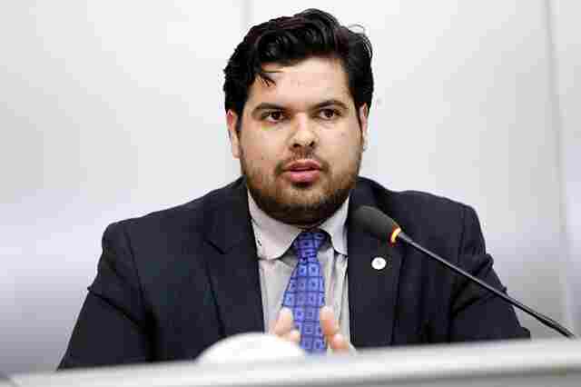 Deputado Jean Oliveira parabeniza Rondônia nos seus 35 anos de instalação