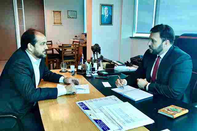 Laerte Gomes solicita reordenamento de escola estadual de Castanheiras