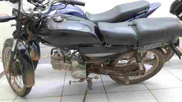 Motociclista tenta roubar bolsa de adolescente, mas acaba detido na Zona Leste da capital
