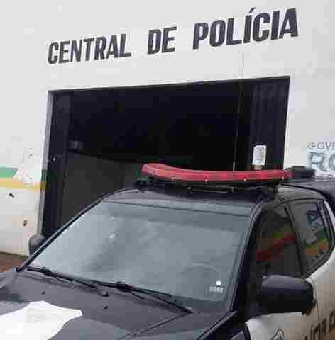 Adolescentes furtam motocicleta e abandonam após corrente quebrar, em Porto Velho