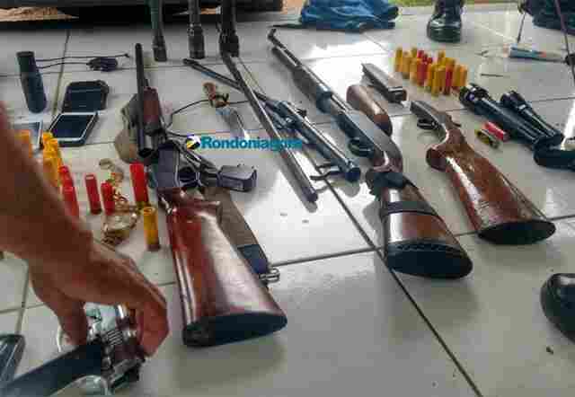 Ladrões de gado fortemente armados trocam tiros com a PM e dois são mortos