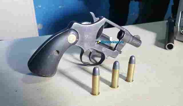 Jovem é preso na Zona Leste com revólver e diz que comprou para se proteger