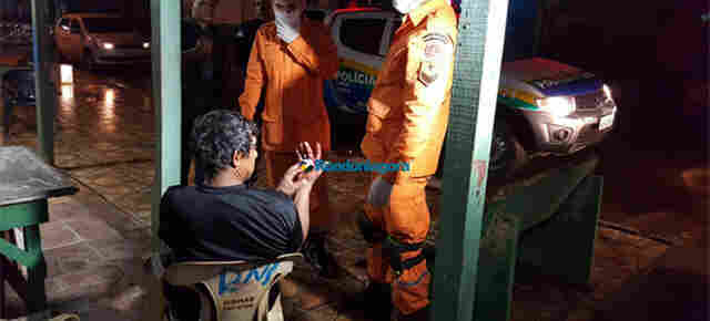 Homem é esfaqueado por mulher durante consumo de drogas em Porto Velho